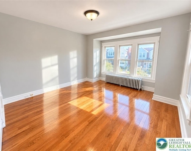 1120 S 10th Street - Photo Thumbnail 30