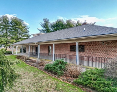 373 E High Street - Photo Thumbnail 3