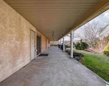 373 E High Street - Photo Thumbnail 18