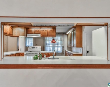 373 E High Street - Photo Thumbnail 16