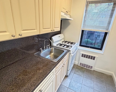 34-41 77th Street - Photo Thumbnail 4