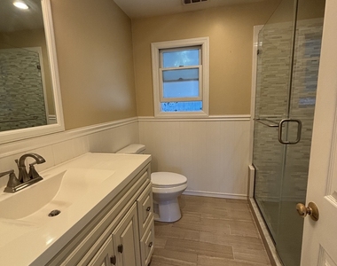 36 Nicholas Avenue - Photo Thumbnail 7