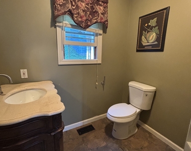 36 Nicholas Avenue - Photo Thumbnail 5