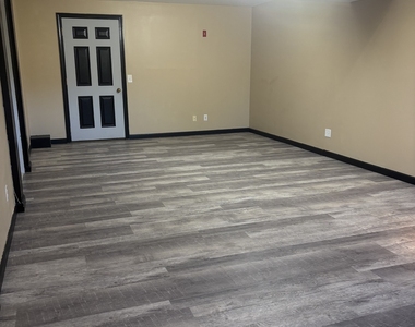36 Nicholas Avenue - Photo Thumbnail 12