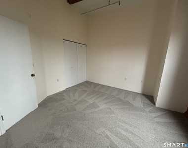 222 Williams Street - Photo Thumbnail 7