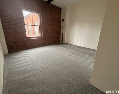 222 Williams Street - Photo Thumbnail 8