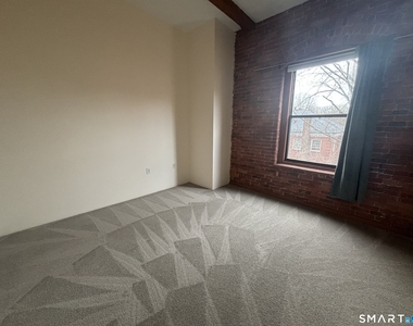222 Williams Street - Photo Thumbnail 9