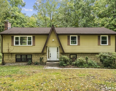 32 Woodhaven Drive - Photo Thumbnail 1