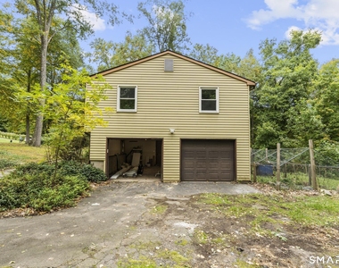 32 Woodhaven Drive - Photo Thumbnail 5