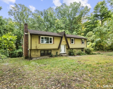 32 Woodhaven Drive - Photo Thumbnail 2
