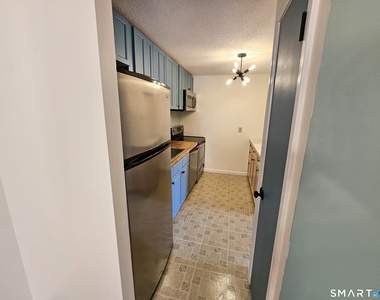 21 Sharon Lane - Photo Thumbnail 4