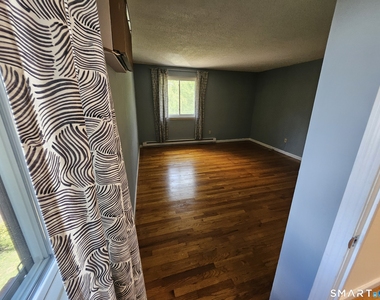 21 Sharon Lane - Photo Thumbnail 10
