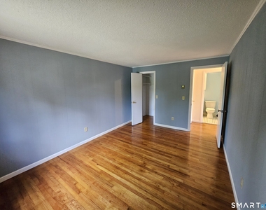 21 Sharon Lane - Photo Thumbnail 9