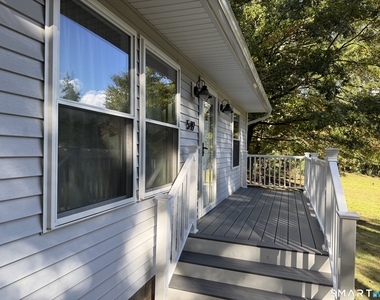 549 Churchill Street - Photo Thumbnail 2