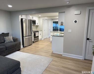 549 Churchill Street - Photo Thumbnail 8