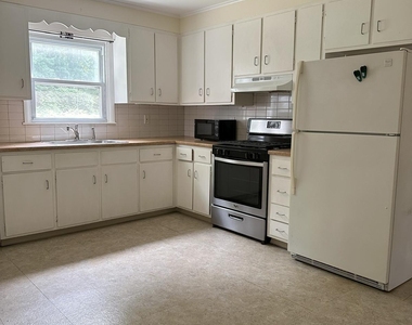 635 Canfield Ext Avenue - Photo Thumbnail 2