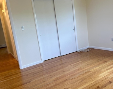 635 Canfield Ext Avenue - Photo Thumbnail 4