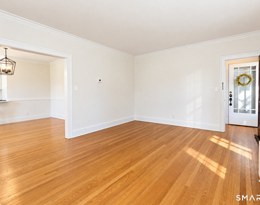 109 Dover Road - Photo Thumbnail 14