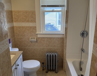 46 Denison Avenue - Photo Thumbnail 5