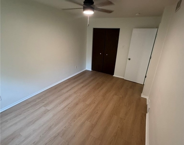 608 Broadhead Ave - Photo Thumbnail 17