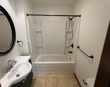 608 Broadhead Ave - Photo Thumbnail 13