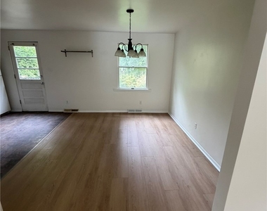 608 Broadhead Ave - Photo Thumbnail 6
