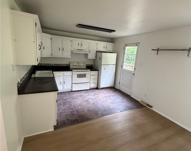 608 Broadhead Ave - Photo Thumbnail 8