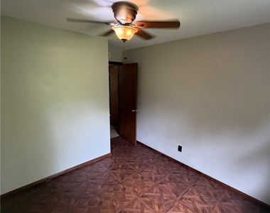 608 Broadhead Ave - Photo Thumbnail 16