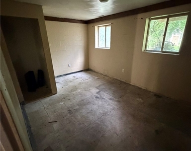 608 Broadhead Ave - Photo Thumbnail 18