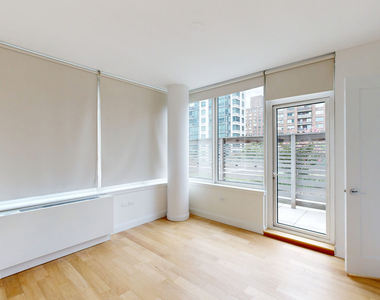 808 Columbus Ave - Photo Thumbnail 4