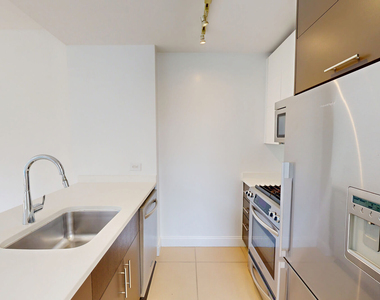 808 Columbus Ave - Photo Thumbnail 1