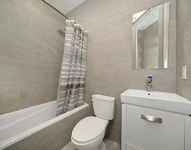 9 Marcus Garvey Boulevard #3R - Photo Thumbnail 4