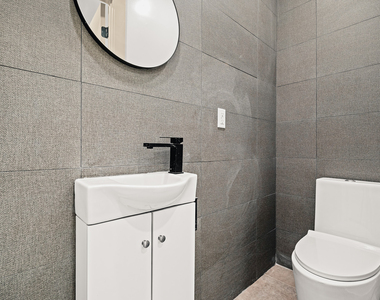 1482 Brooklyn Ave 11210 - Photo Thumbnail 4
