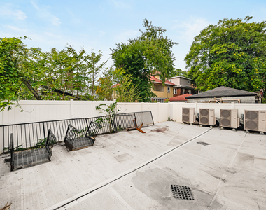 1482 Brooklyn Ave 11210 - Photo Thumbnail 2