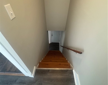 713 Emerson Avenue - Photo Thumbnail 19