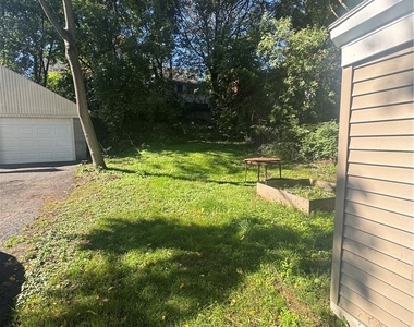 713 Emerson Avenue - Photo Thumbnail 1