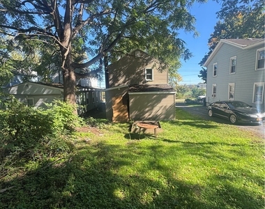 713 Emerson Avenue - Photo Thumbnail 2