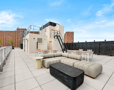 21 Garden St 11206 - Photo Thumbnail 13