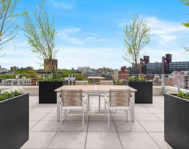 21 Garden St 11206 - Photo Thumbnail 18