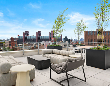 21 Garden St 11206 - Photo Thumbnail 15