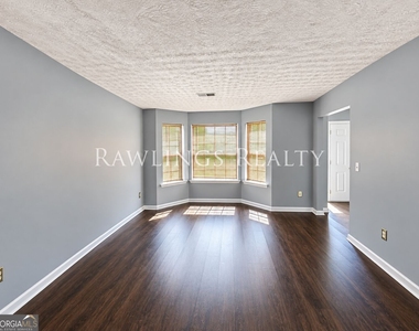 165 Concord Terrace - Photo Thumbnail 2