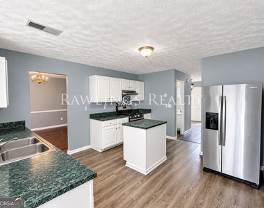 165 Concord Terrace - Photo Thumbnail 5