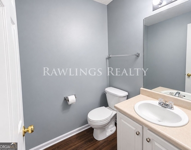 165 Concord Terrace - Photo Thumbnail 9