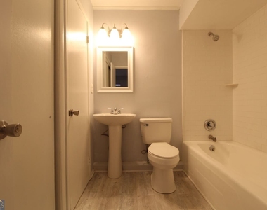 100 Tyler Street Nw - Photo Thumbnail 4