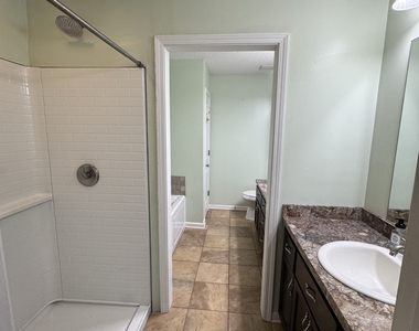 206 Acacia Drive - Photo Thumbnail 8