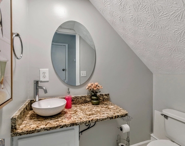 4439 Wood Creek Drive - Photo Thumbnail 9
