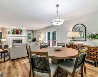 4439 Wood Creek Drive - Photo Thumbnail 4
