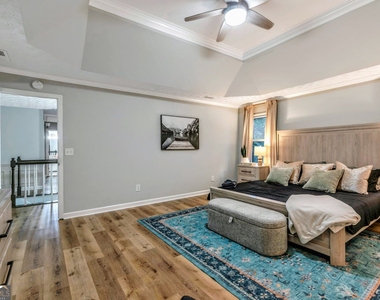 4439 Wood Creek Drive - Photo Thumbnail 25