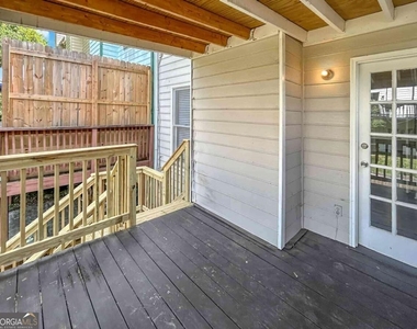 1044 Oaks Parkway Se - Photo Thumbnail 27