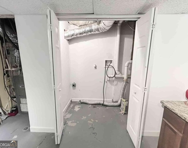 1044 Oaks Parkway Se - Photo Thumbnail 25